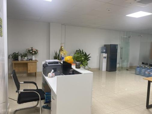 Cho thuê sàn văn phòng làm việc 120m2 giá tốt ở Lê Văn Lương Trung Hoà Cầu Giấy