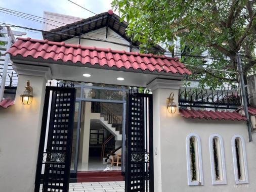 Bán nhà riêng tại đường Nguyễn Đôn Tiết  Phường Bình Trưng Đông, Quận 2 dt 136m2 giá  7,5 tỷ