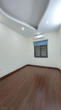 Tôi cần bán nhà MP Lương Yên, giá 22 tỷ, 84m2x5T, nở hậu, thang máy