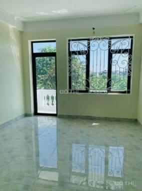 Bán nhà 612 Lạc long quân 47m2 x 5 tầng vừa ở cho thuê dòng tiến tốt phố vip