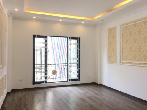 Cách Hồ Tây 120m tại Trích Sài, Lạc Long Quân.DT 45m x 7T thang máy.Giá 6.15 tỷ.LH 0984056396