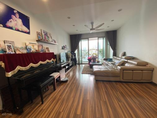 Bán căn hộ chung cư Mandarin Hoàng Minh Giám, 3PN, dt 161m2, ban công view hồ điều hòa