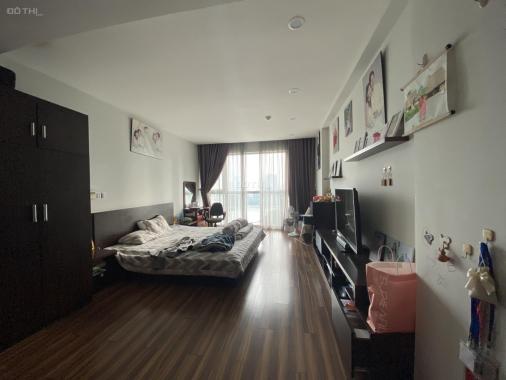 Bán căn hộ chung cư Mandarin Hoàng Minh Giám, 3PN, dt 161m2, ban công view hồ điều hòa