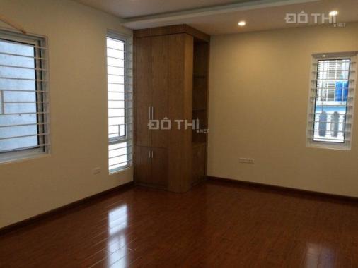 Bán nhà Văn Chương, Khâm Thiên gần Hồ Linh Quang, Đống Đa 42 m2 x 5 t mới tinh giá bán 5 tỷ