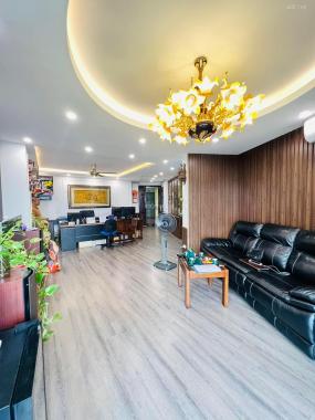 Bán căn hộ CC Mễ Trì  110m, 3 ngủ, 2 wc, 2 ban công view Đại Lộ Thăng Long