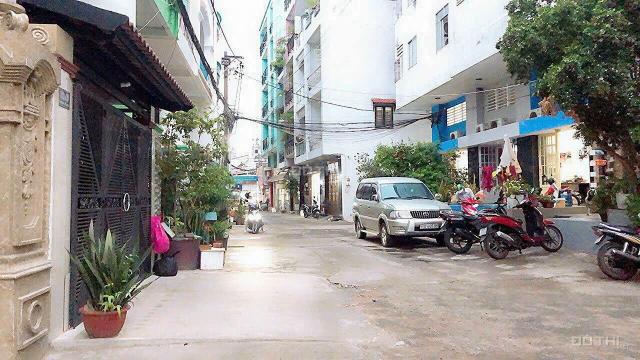 8tr/tháng- CC Nguyễn Thị Tần P2 Q8 2PN 2 ban công 60,3m2 cạnh chợ Rạch Ông thang máy, có sẵn NT