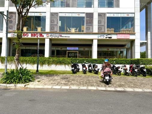 Cho thuê cặp shophouse 700m2 góc 2 đường lớn khu Midtown, Phú Mỹ Hưng