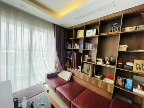 Hàng hot! Bán Căn hộ 3 phòng ngủ 112m2 tại Vinhomes D'Capitale full nội thất giá chỉ 6.8 tỷ, sổ đỏ