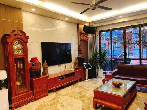 Đăng bán hộ người nhà, nhà riêng phân lô tại Nguyễn Văn Huyên, dt 74m, Gara ngõ thông, giá 12.3 tỷ