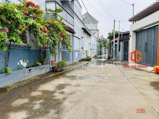 🔴 Hẻm xe hơi- bán nhà ngay trường THCS Tân Phong, 2 phòng vào ở ngay