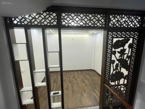 Nhà đẹp , Nguyễn thị Đinh , 40 m2 giá 4.5 tỷ .ở Sướng