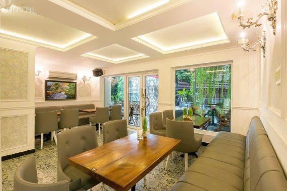 Cho thuê nhà phố góc đường Bùi Bằng Đoàn, Phú Mỹ Hưng, nhà đẹp, giá rẻ