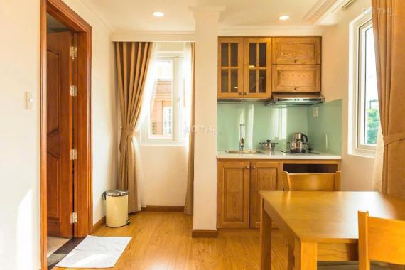 Cho thuê nhà phố góc đường Bùi Bằng Đoàn, Phú Mỹ Hưng, nhà đẹp, giá rẻ