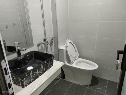 Bán nhà MP Đội Cấn, giá 10.8 tỷ, 30m2x4T, vuông vắn đẹp, KD tốt