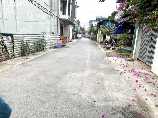 Bán nhà cấp 4 thành phố Hưng Yên rộng rãi thoáng mát đường nhựa 2 ô tô tránh nhau đất nở hậu