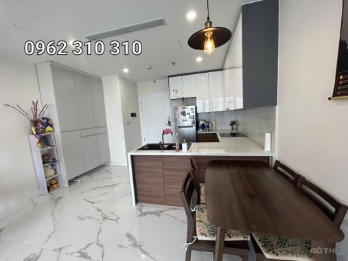 Cần bán gấp căn hộ 54m2, tầng cao ở Sunshine City Hà Nội, 3.3 tỷ ở hoặc đtu cho thuê tốt