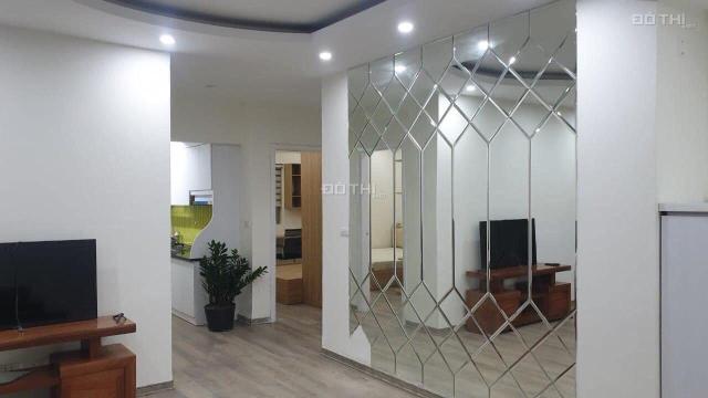 Chính chủ cần bán căn 4 ngủ 100m2 mặt đường Nguyễn Cơ Thạch , đủ đồ có sổ giá 3,4 tỷ