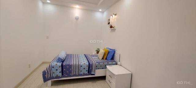 Bán căn hộ Mỹ Khánh 4, Phú Mỹ Hưng dt 112m2 có view hồ bơi và biệt thự