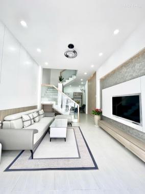 Bán căn nhà siêu lung linh, Nằm ngay khu vực trung tâm p16. Chỉ cần sách vali vào ở, giá 3 tỷ 850tr