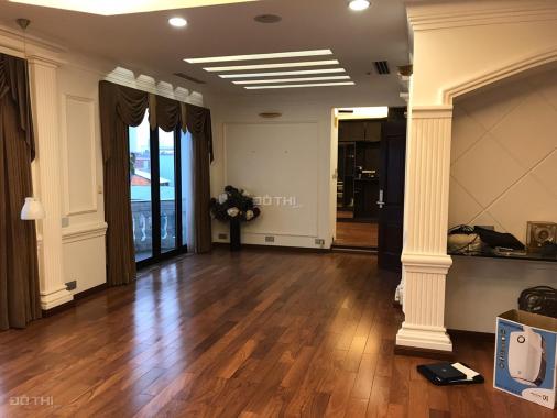 Bán nhà phân lô Láng Hạ 75m2 5t mặt tiền 5,5m 25 tỷ đường 2 ô tô tránh tiện ở, kinh doanh