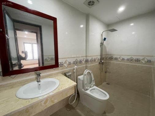 Bán Nhà Thạch Bàn Gần Chợ, Trường Cấp 3 Thạch Bàn 44m x 4 Tầng, Có 4 Phòng Ngủ, Ô tô cách 10m.