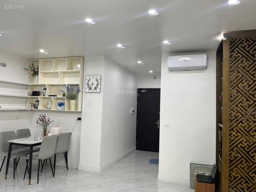 Cho thuê CC Valencia Việt Hưng 65m2 2PN/1WC căn góc có ban công, full đồ chỉ 7,5 tr/th