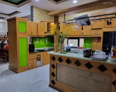 Bán nhà riêng tại Đường 9, Linh Trung, Thủ Đức, Hồ Chí Minh diện tích 476m2 giá 60 Tỷ