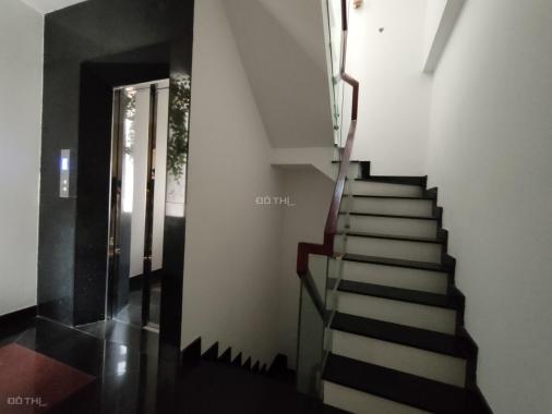 Cho thuê nhà mặt tiền 456a Cao Thắng, quận 10, 6 tầng có thang máy