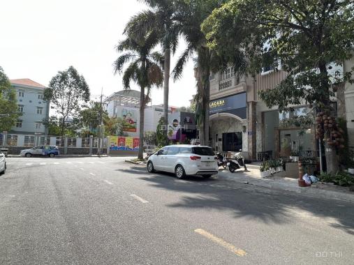 Cho thuê Gấp Toà nhà phố Mỹ Toàn mặt tiền đường Phạm Thái Bường, Quận 7