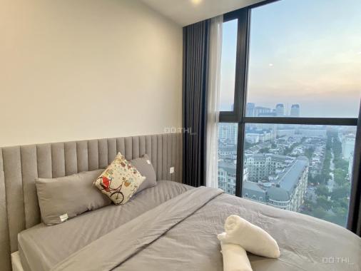 Bán căn hộ chung cư Vinhomes Sky Lake. CH 2PN 72M tầng 26, giá 4.7 tỷ. LH: 0936031229