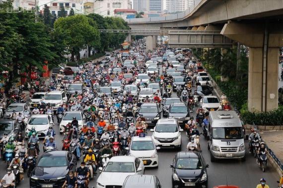 Cần Bán mảnh đất làm trung tâm thương mại ở đường Trường Chinh q.Đống Đa Hà Nội  82m2, 225tr/m2