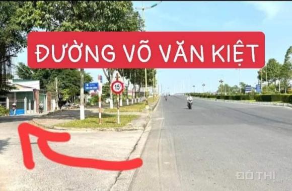 BÁN ĐẤT MẶT TIỀN ĐƯỜNG ĐINH CÔNG CHÁNH , CÁCH ĐƯỜNG VÕ VĂN KIỆT CHỈ 50M