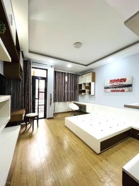 Cho thuê nhà đầy đủ nội thất hẻm Đỗ Tấn Phong, Quận Phú Nhuận.