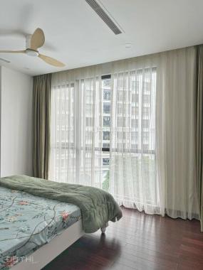 Cho thuê Royal City căn 3PN (full đồ, hơn 130 m2, tầng thấp, 25Th/th), LH: 0912.396.400 (Miễn TG)