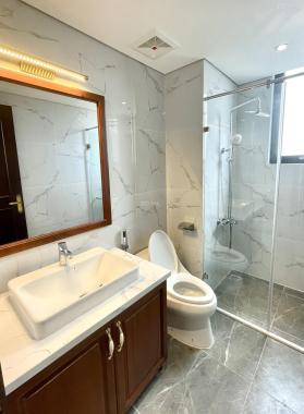 Bán căn hộ 102m2 view sông - view thành phố tuyệt đẹp, đủ nội thất cao cấp . Tổng giá 5.1 tỷ