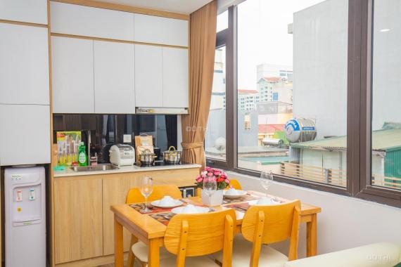 Cho thuê căn hộ dịch vụ 2 PN 90m2 chính chủ tại 81 Linh Lang có ban công tầng cao, gym