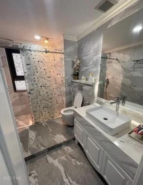 BÁN CHUNG CƯ DUPLEX - PENTHOUSE 36 HOÀNG CẦU 382 M2, 4 PHÒNG NGỦ, NỘI THẤT HƠN 2 TỶ