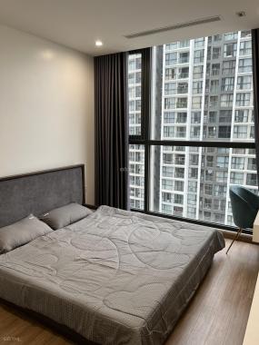 Cho thuê căn hộ 3 phòng ngủ nội thất cơ bản chung cư Vinhome Skylake, Nam Từ Liêm Hà Nội đang trống