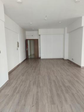 Bán Penthouse LuxGarden, 3PN, có sân vườn riêng, sổ hồng. Giá 4TỶ9. LH 0978 272427(có Zalo)