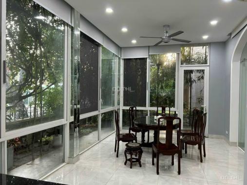 Cần bán Biệt thự đơn lập Phú Gia 350m2, đường Hà Huy Tập, Quận 7