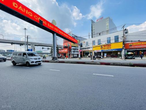 Tòa nhà 4 tầng kiên cố mặt tiền Võ Văn Ngân sát ga Metro Ngã 4 Thủ Đức DT 193m2 full ngang 7m đẹp