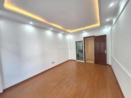 Bán nhà Kđt Mậu Lương - 50m, 7 tầng, 11.7 tỉ, thang máy, vị trí vip