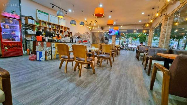 Sở hữu căn nhà cấp 4 góc 2 MT đường 26/3, dt: 180m2, Giá: 22 tỷ. Cho thuê 60 triệu.