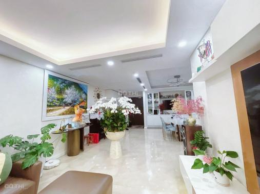 Bán căn hộ chung cư Mandarin Hoàng Minh Giám, dt 168m2, ban công view hồ điều hòa