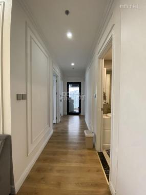 Bán gấp căn hoa hậu 3 ngủ GS vinhomes smartcity , view bể bơi giá 4 tỷ. LH 0949891456