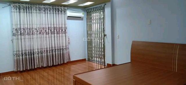 Cho thuê nhà 4 tầng đầy đủ đồ trong ngõ Lửa Hồng, Tôn Đức Thắng, giá chỉ 7 triệu/tháng.