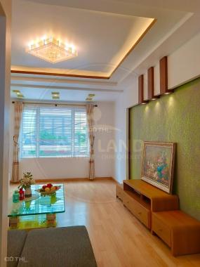 CHO THUÊ nguyên nhà 5 tầng Phố Văn Cao, kinh doanh Spa hay văn phòng đều cực đẹp. LH: 0989.099.526.