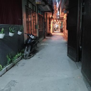 Bán nhà mặt ngõ phố Trương Định, ngõ gần ô tô tránh, Tặng nhà 2 tầng