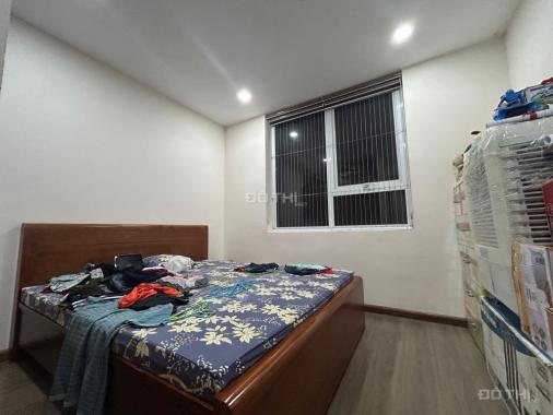Bán căn hộ chung cư A10 Nam Trung Yên, Cầu Giấy, 2 phòng ngủ, 2 vệ sinh, về ở ngay!!!