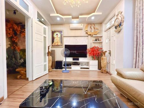 PHÂN LÔ Ô TÔ TẢI QUA - GARA Ô TÔ 7 CHỖ - 12.2 TỶ – HOÀNG CẦU - KINH DOANH - THÔNG TỨ TUNG